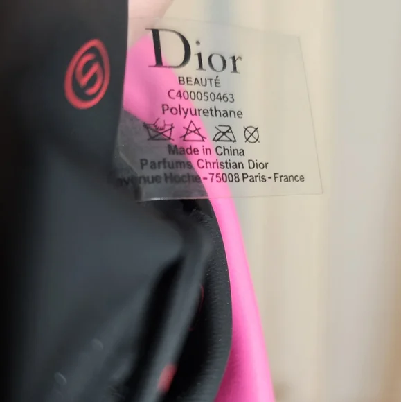 Dior Beauty Red & Pink Vegan Leather Two-Tone Pouch with crossbody chain NWOT - Picture 3 of 15